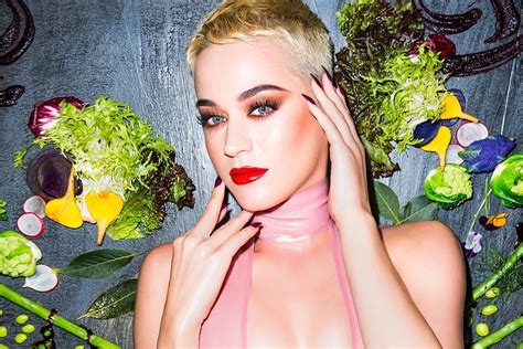 Katy Perry shared a series of behind-the-scenes sexy shots from her newly released music video to "When I'm Gone." ... Orlando Bloom Reacts to Katy Perry's Sexy Topless Photo - See His Hilarious ...